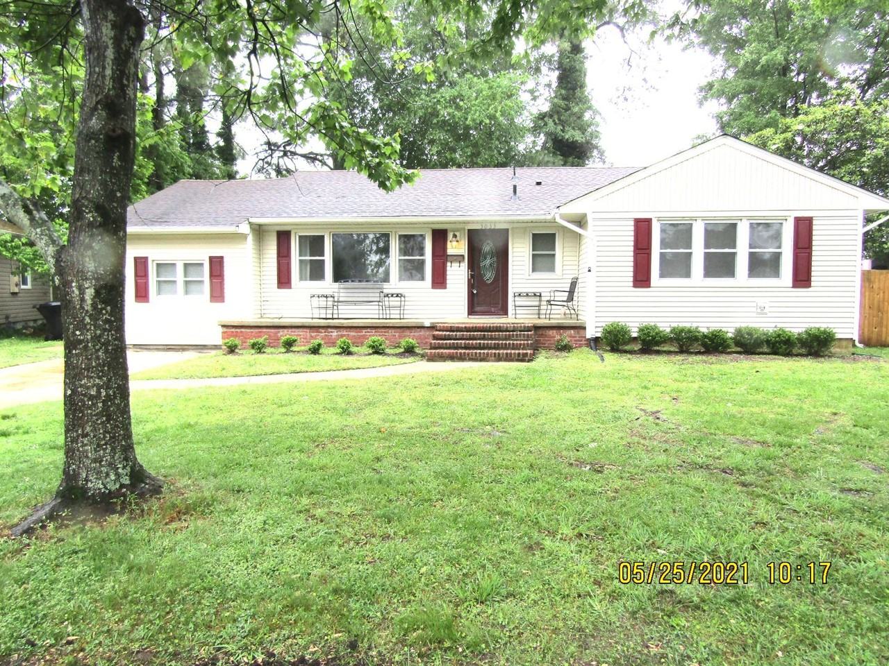 3033 Belle Haven Dr