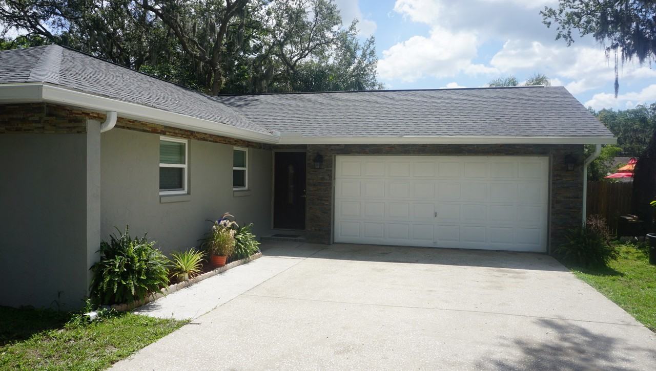 213 Foxwood Dr - Photo 2 of 18