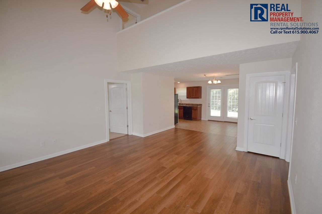 1548 Passage Dr - Photo 3 of 24