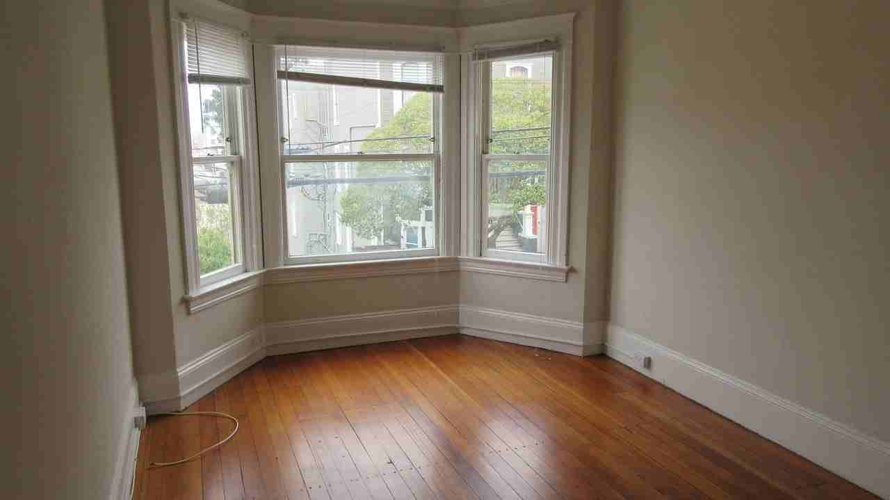 1333 Lyon St #4 - Photo 4 of 21