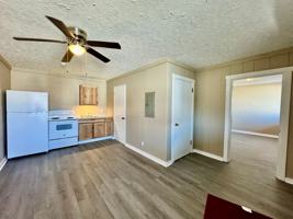 featured image of 1018 W Lexington Ave #20