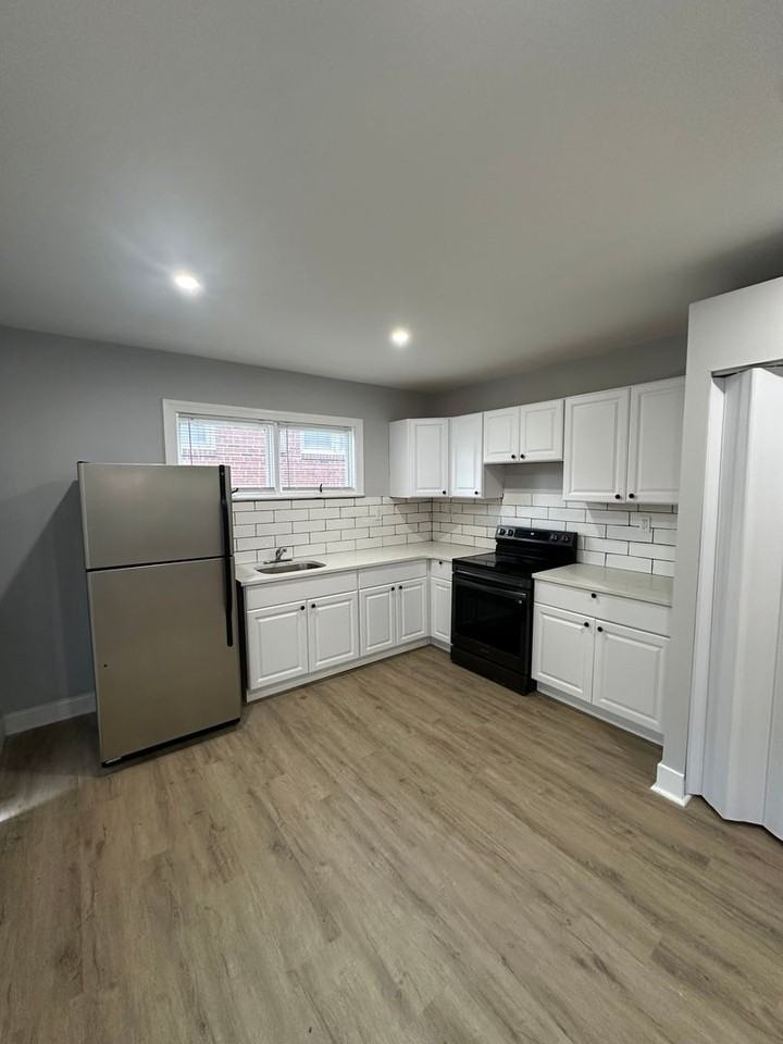 1604 Macdade Blvd - Photo 2 of 8