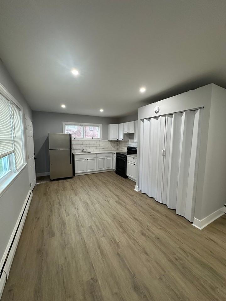 1604 Macdade Blvd - Photo 4 of 8
