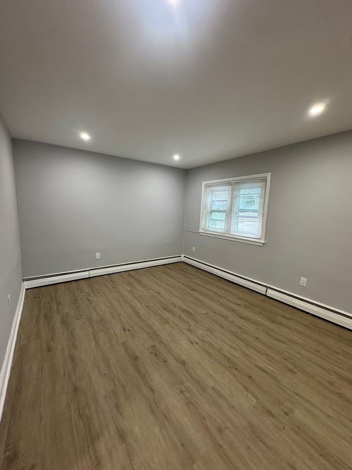 1604 Macdade Blvd - Photo 5 of 8