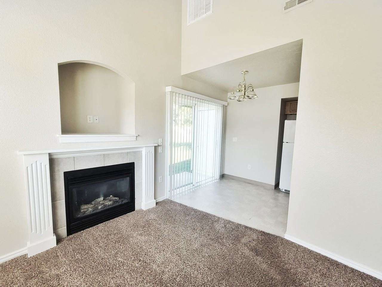 405A Locust 6M Inv - Photo 2 of 13