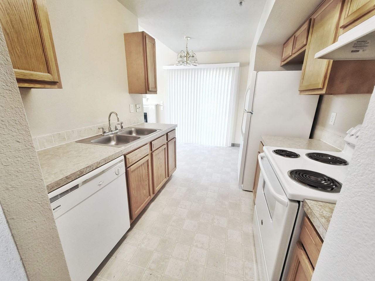 405A Locust 6M Inv - Photo 4 of 13