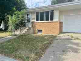 featured image of 1716 Porter Ave
