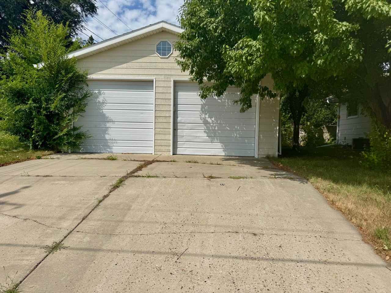 1716 Porter Ave - Photo 3 of 13