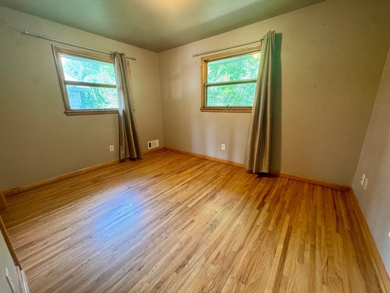1716 Porter Ave - Photo 6 of 13