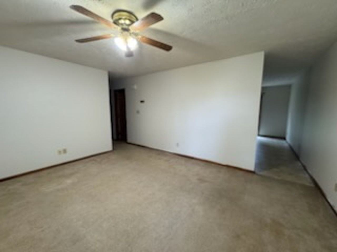 162A Eulon Loop - Photo 2 of 17