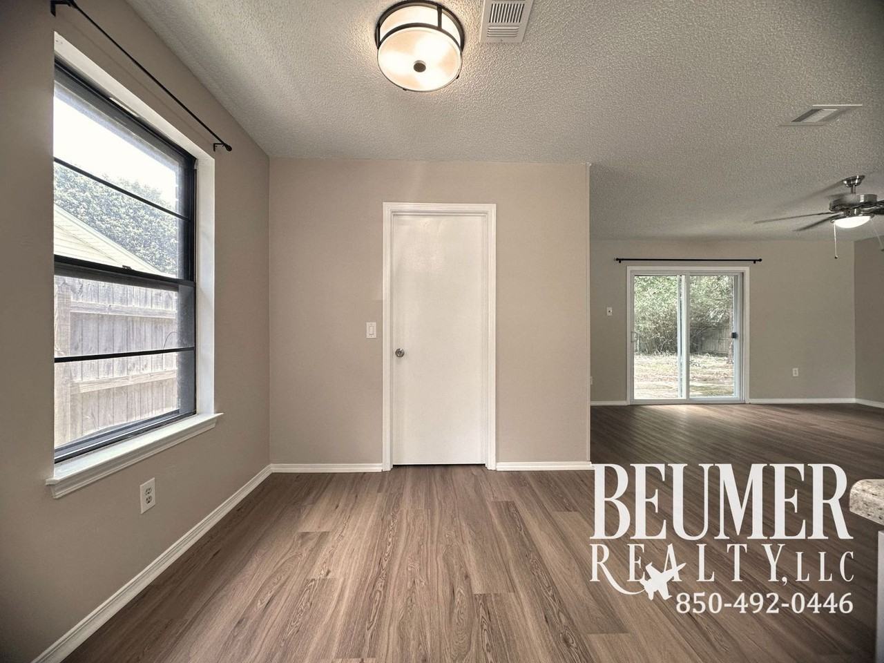4234 Baywoods Dr - Photo 3 of 19