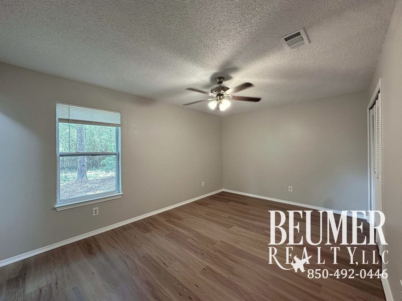 4234 Baywoods Dr - Photo 7 of 19