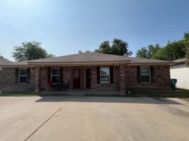 featured image of 938 W 3 A St #B
