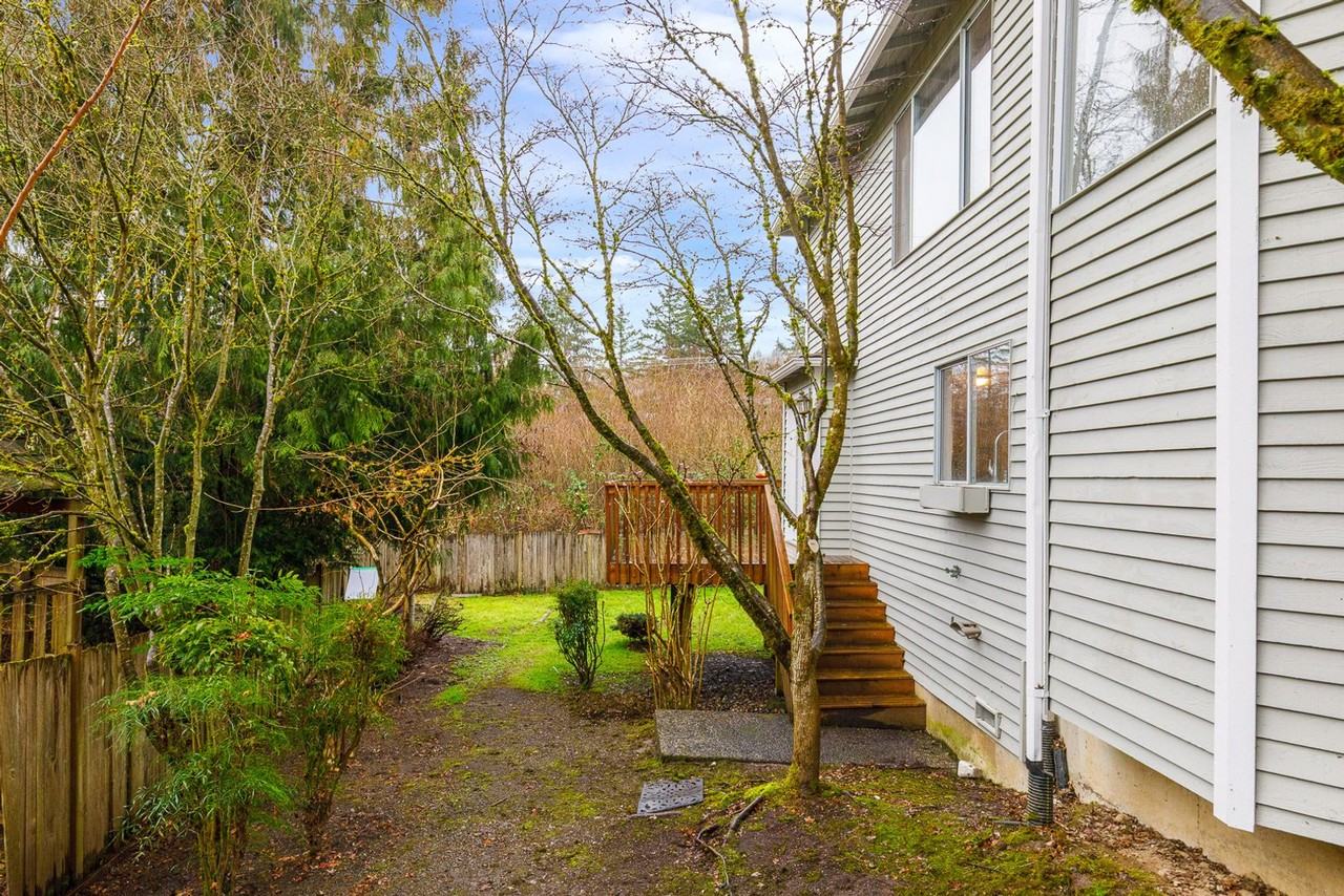 10708 Ne 107th Pl - Photo 4 of 28