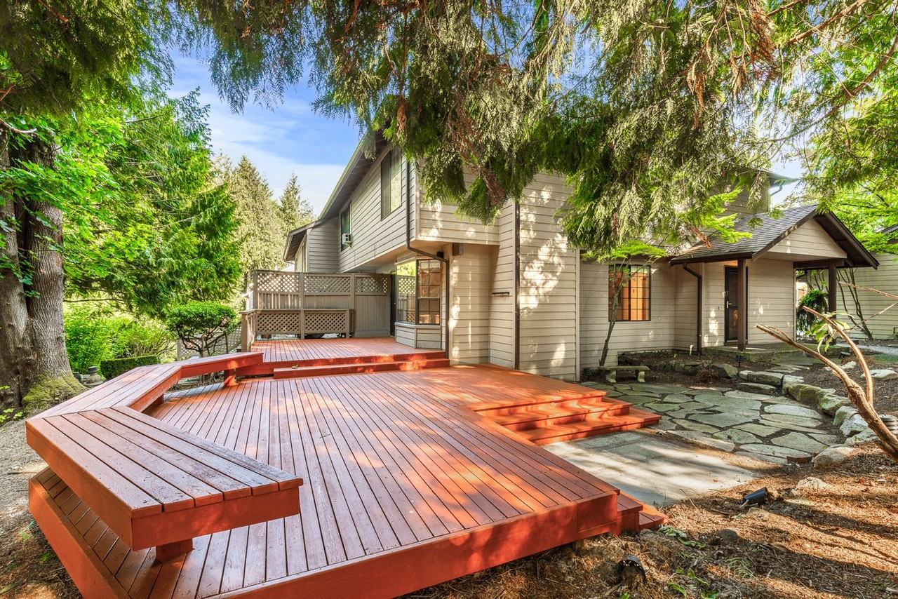 13702 Ne 85th St - Photo 4 of 19