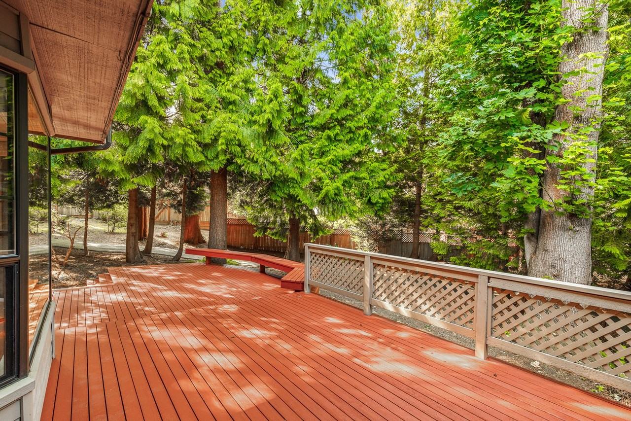 13702 Ne 85th St - Photo 5 of 19