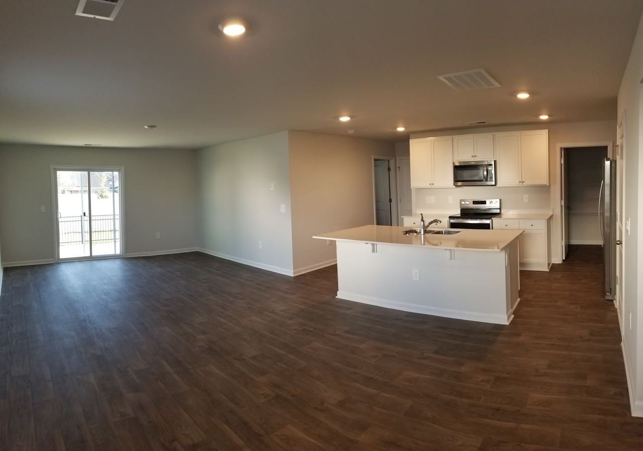 508 Windsong Dr - Photo 3 of 21