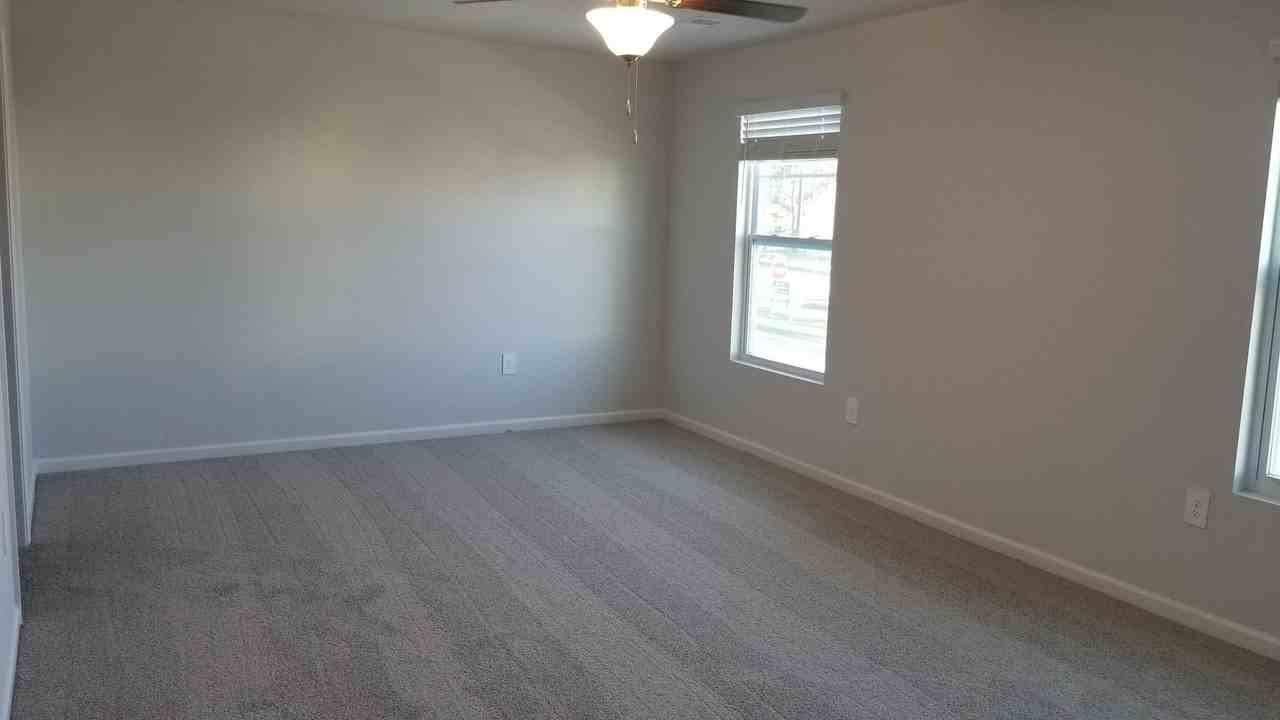 508 Windsong Dr - Photo 7 of 21