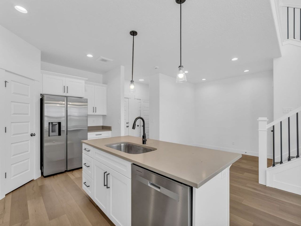 1290 N 3960 W - Photo 6 of 25