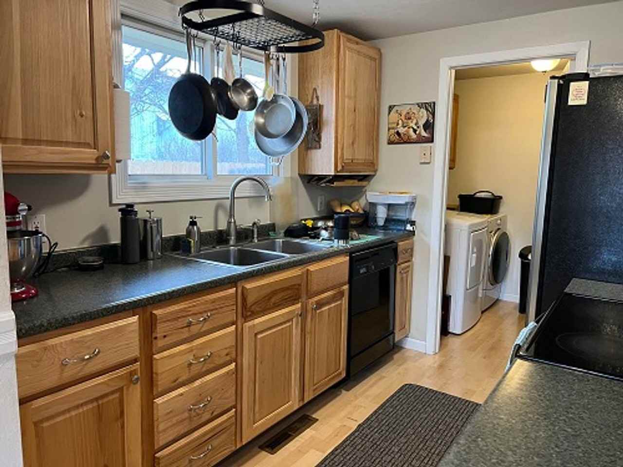 3406 Avon Ct - Photo 5 of 10
