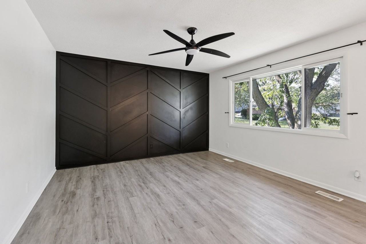 1636 Sw 16th St - Photo 5 of 22