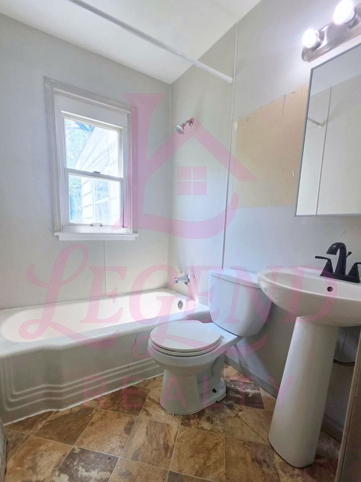 10413 Ewell Dr - Photo 7 of 14