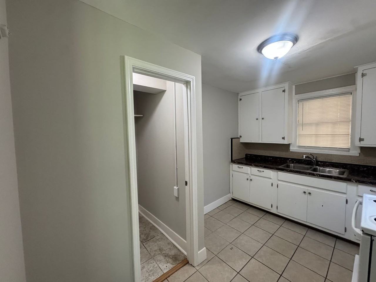 3731 Narrow Lane Rd - Photo 7 of 22
