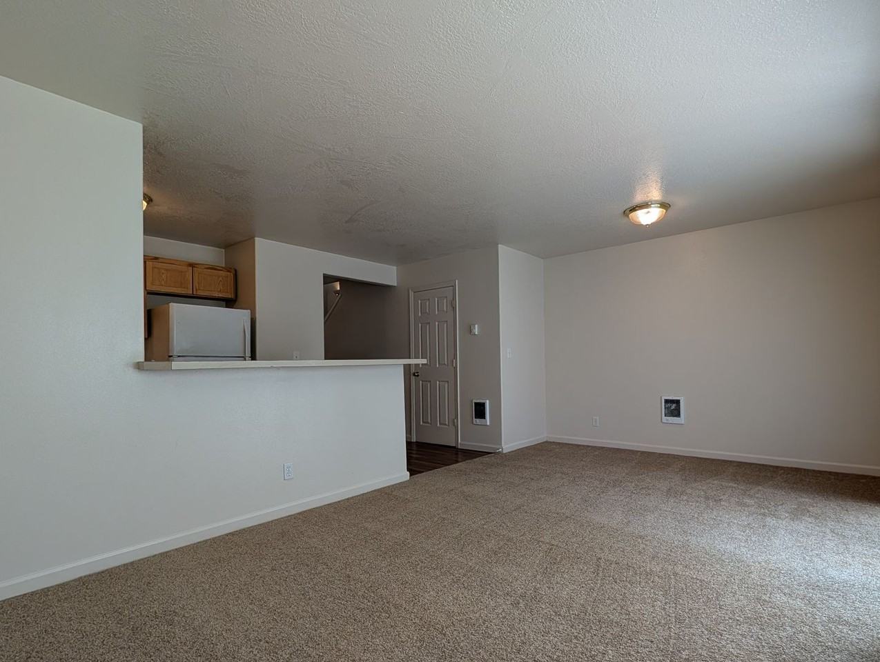5949 Aster St - Photo 5 of 19