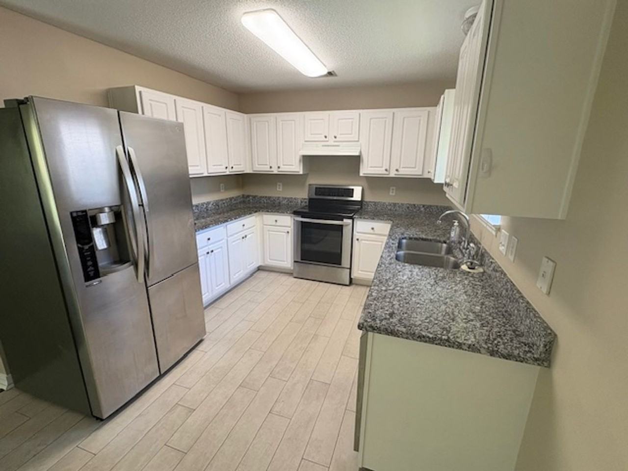3848 Mesa Rd - Photo 5 of 15