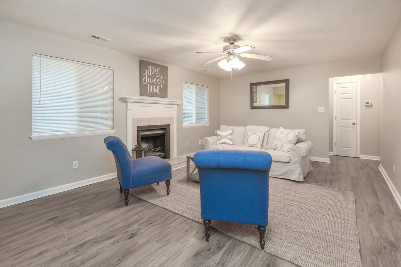 1423 Goldfinch Ln - Photo 7 of 42