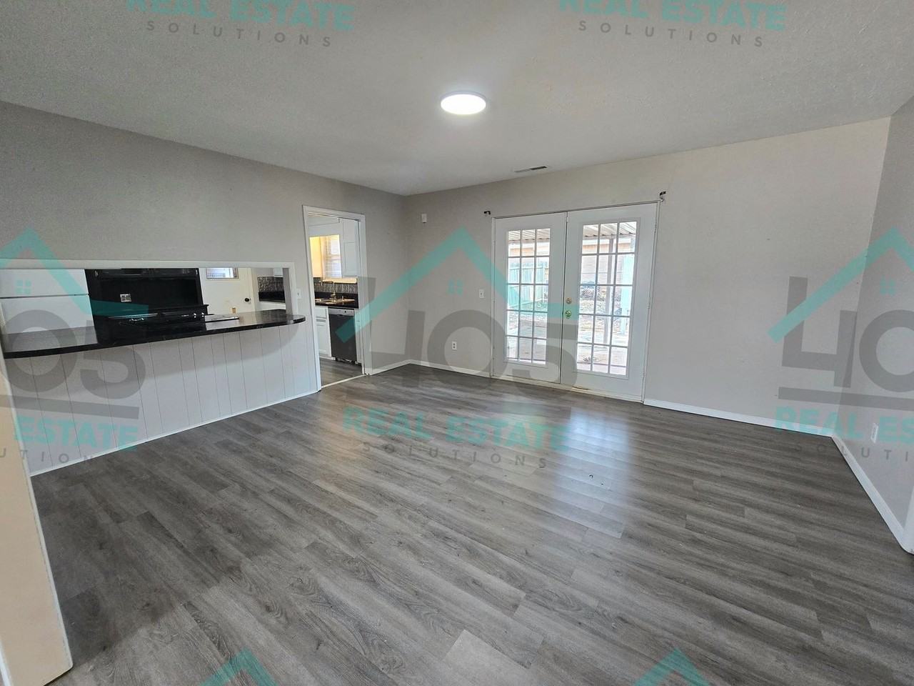 3606 Oakhurst Dr - Photo 5 of 30