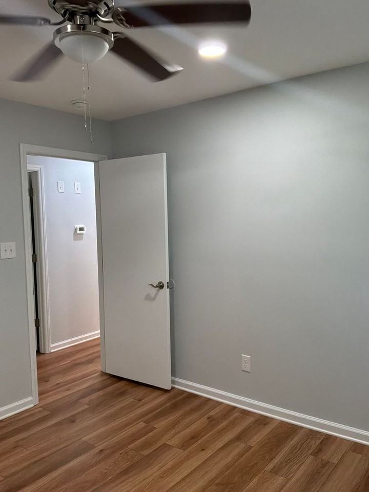 1500 S New Hope Rd - Photo 6 of 17