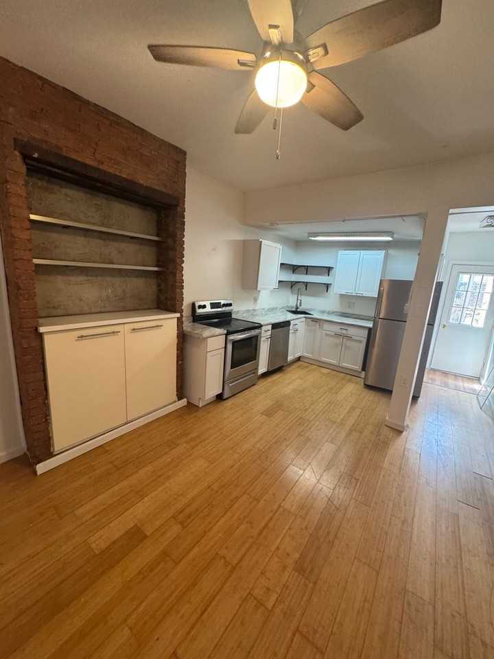 4520 Liberty Ave - Photo 7 of 12
