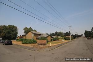 featured image of 1633 N 3rd Ave