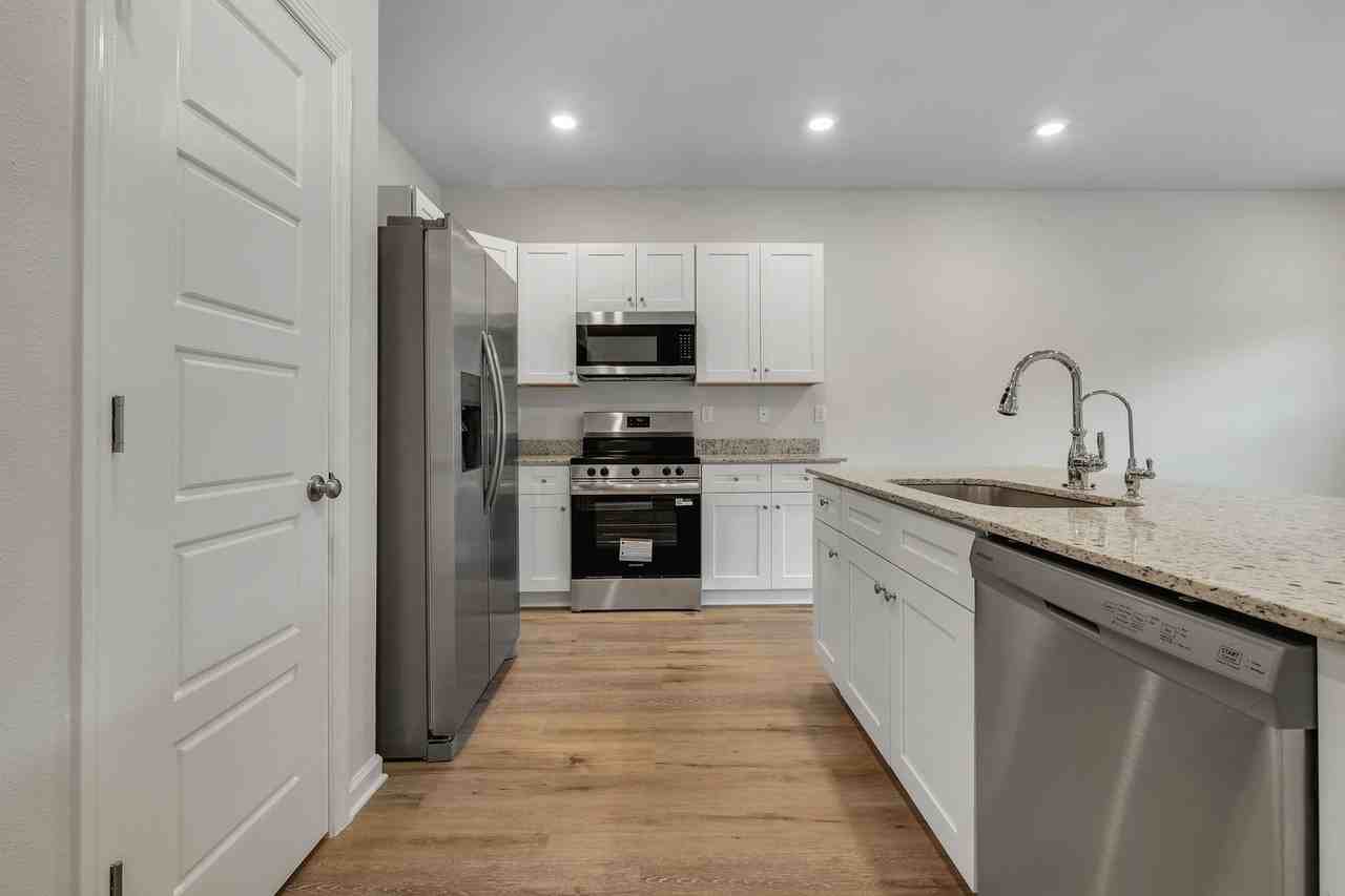 173 Turpentine Dr - Photo 5 of 24