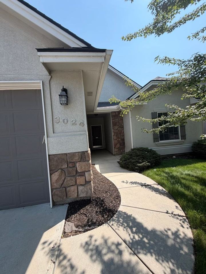 3024 N Christian Way - Photo 2 of 50