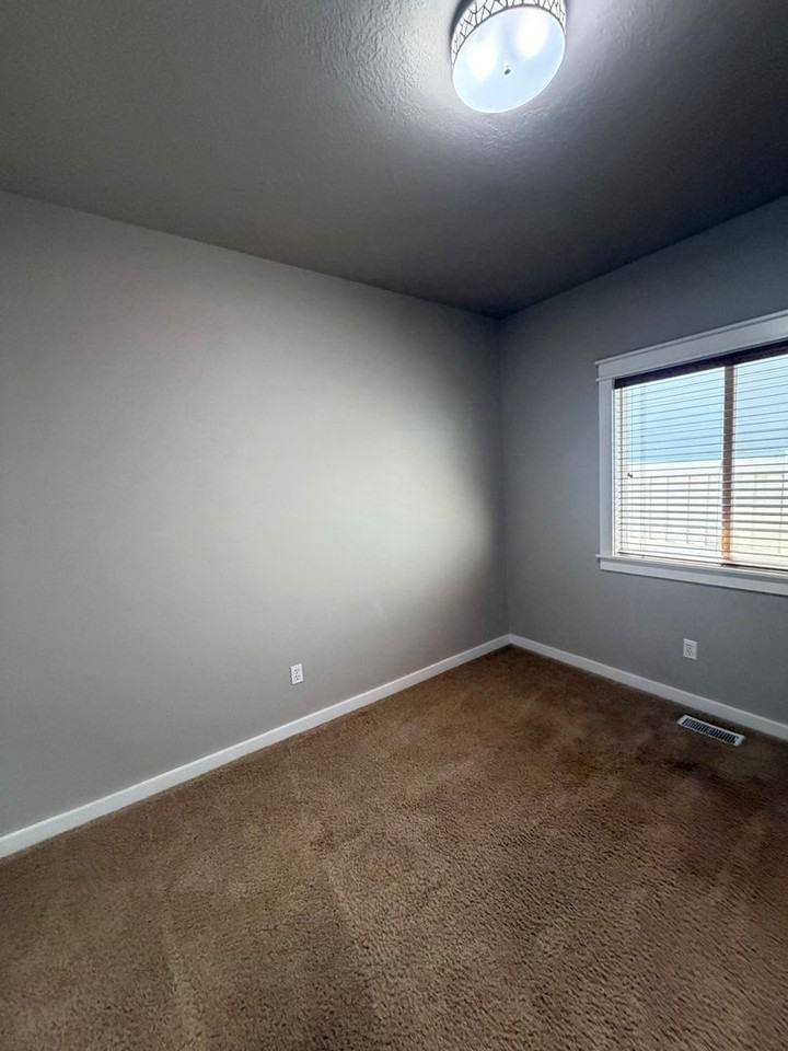 3024 N Christian Way - Photo 6 of 50