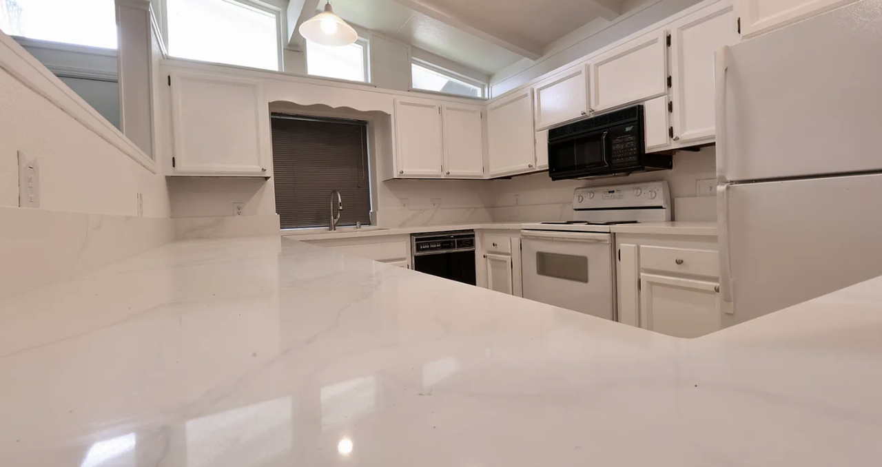 2508 Greenfield Way - Photo 7 of 32