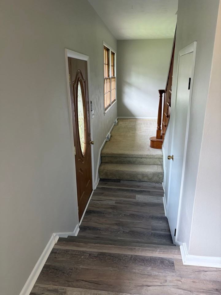 19 Michele Dr - Photo 3 of 34