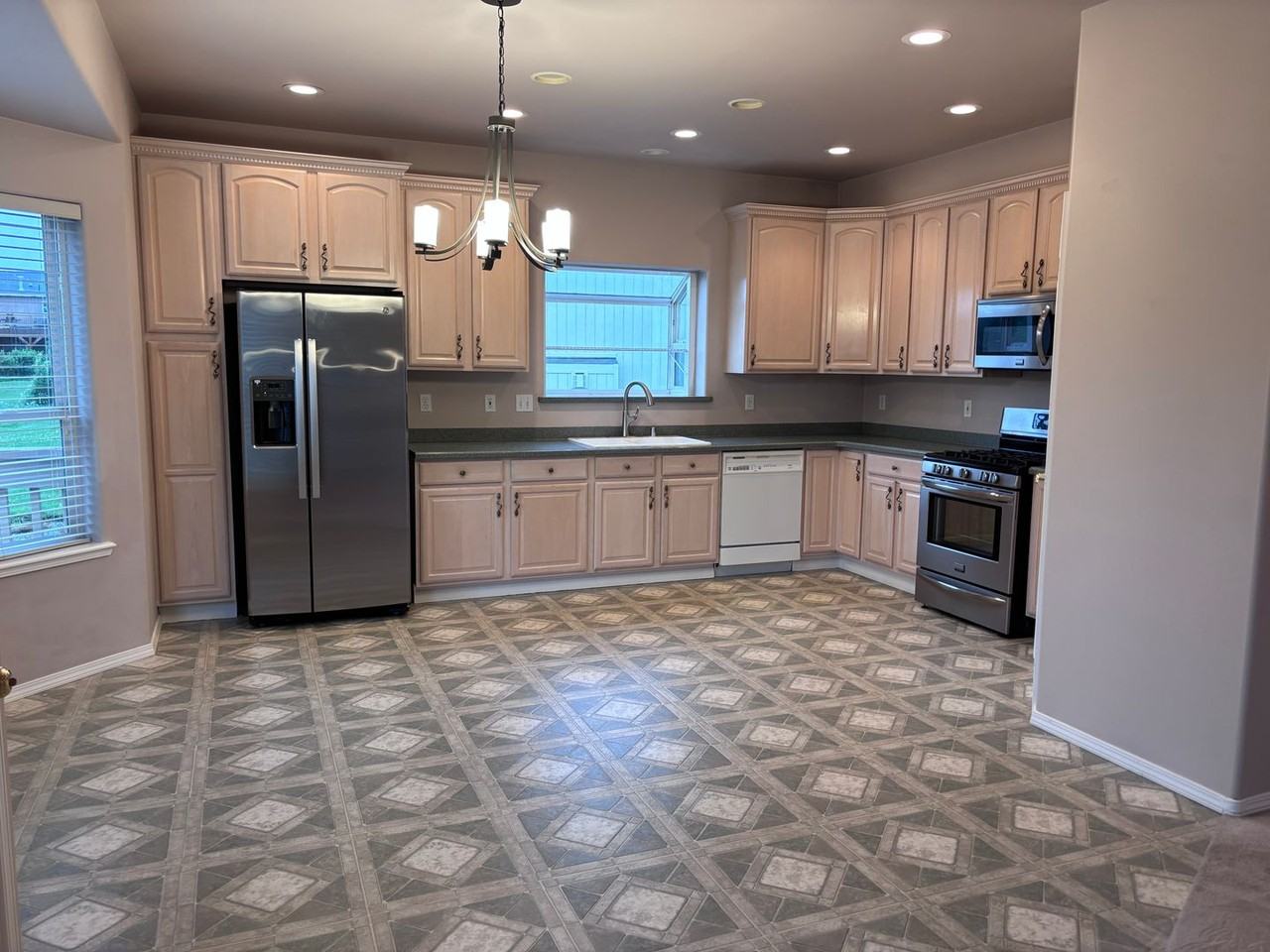 2436 Marian Bay Cir - Photo 3 of 21