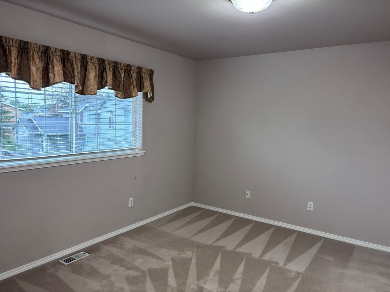 2436 Marian Bay Cir - Photo 4 of 21
