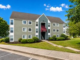 featured image of 1440 Seneca Dr Apt G #Apt G