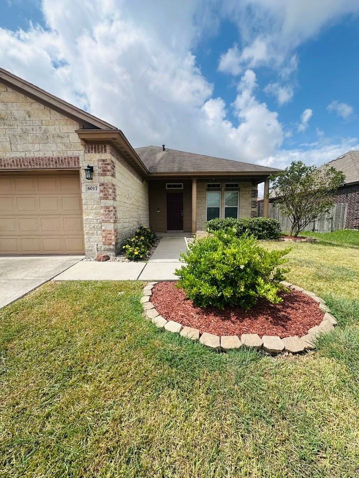 6017 Tapestry Dr - Photo 2 of 34