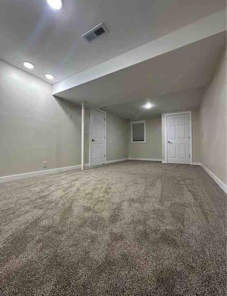 4004 Clay St - Photo 5 of 5