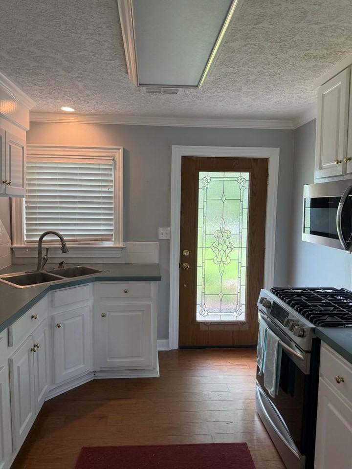 79 Ridgecrest Dr - Photo 2 of 40