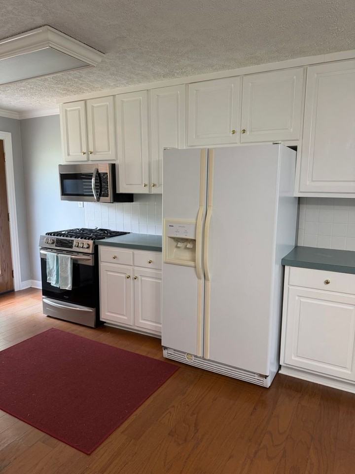 79 Ridgecrest Dr - Photo 4 of 40