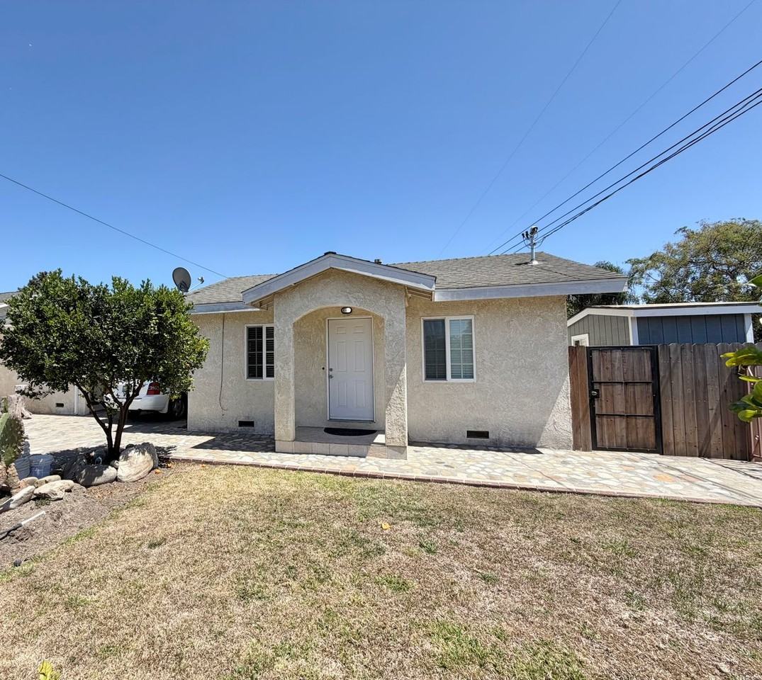 3502 Nyeland Ave - Photo 2 of 9