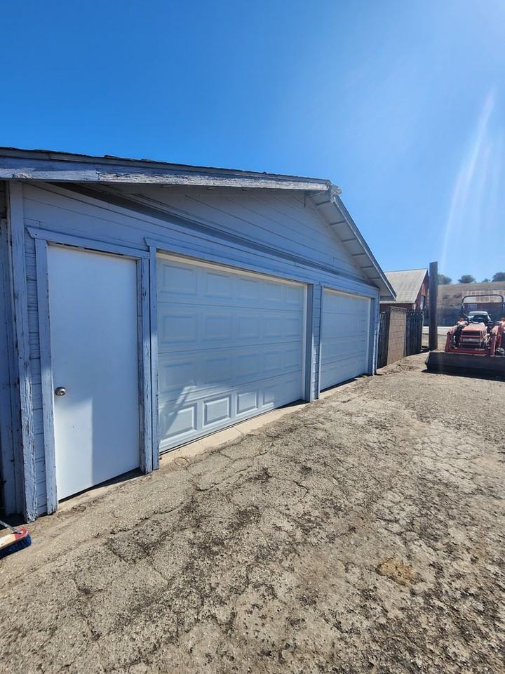 659 Valley Rd - Photo 3 of 26