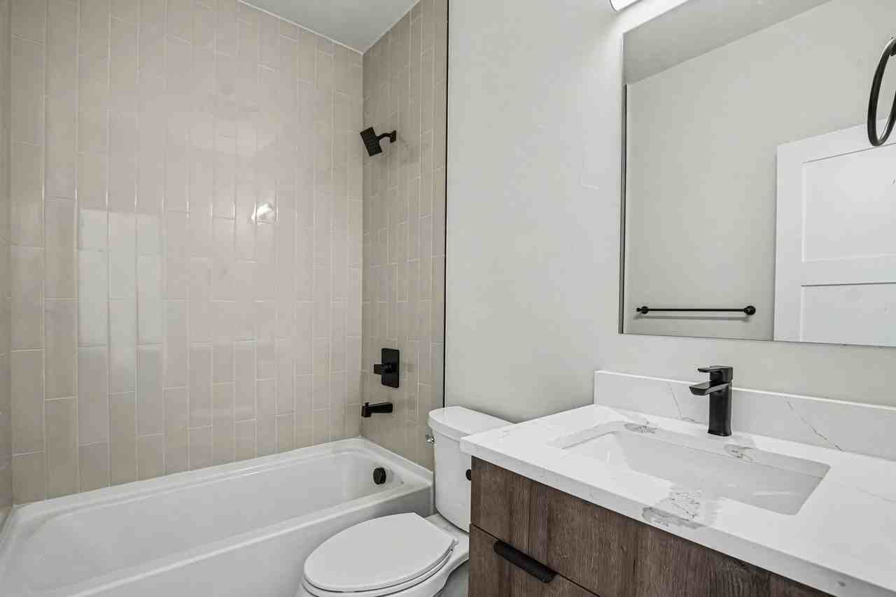 1370 Lowell Blvd - Photo 7 of 29
