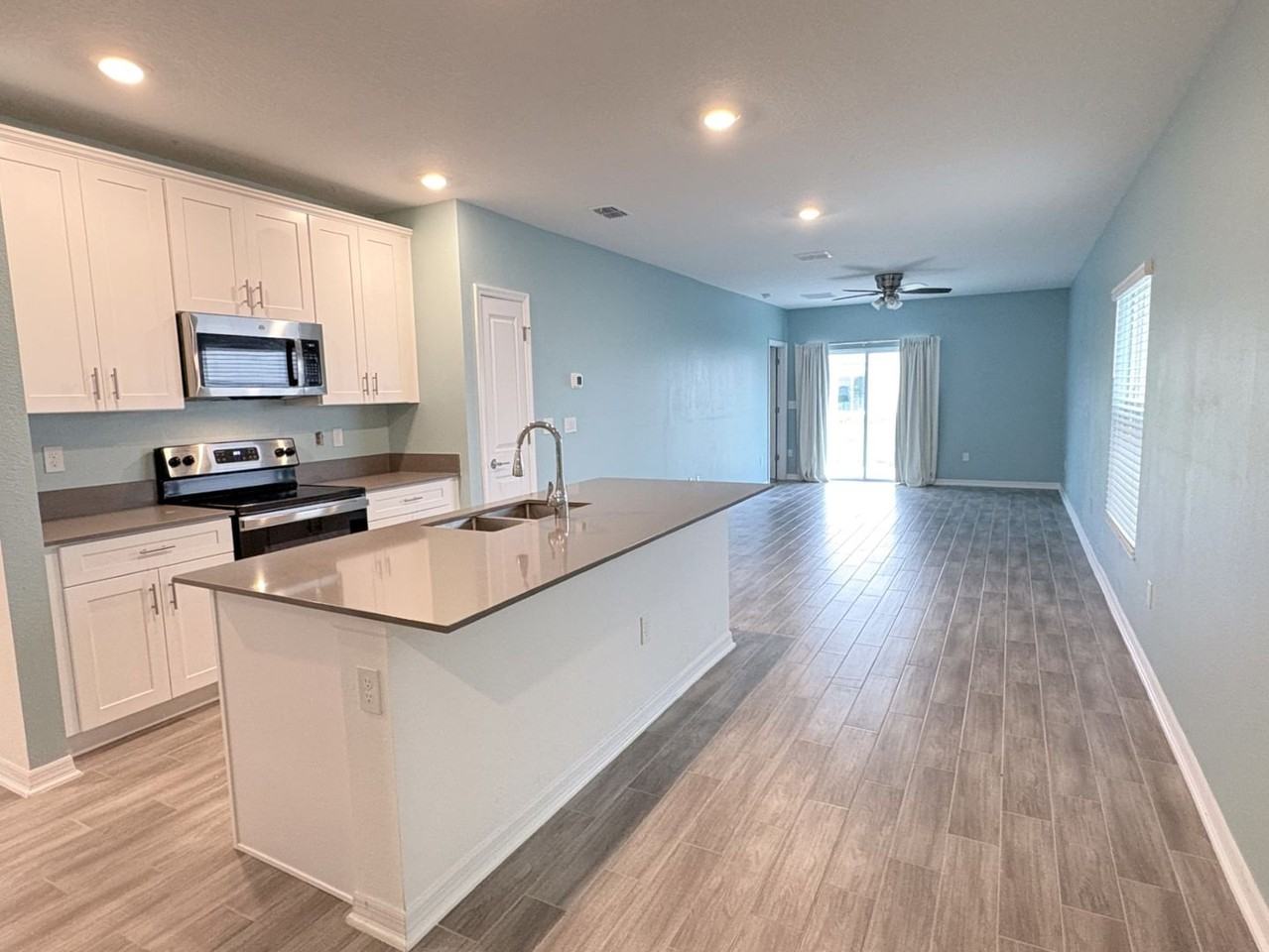1095 Cabot Cliffs Dr - Photo 2 of 21